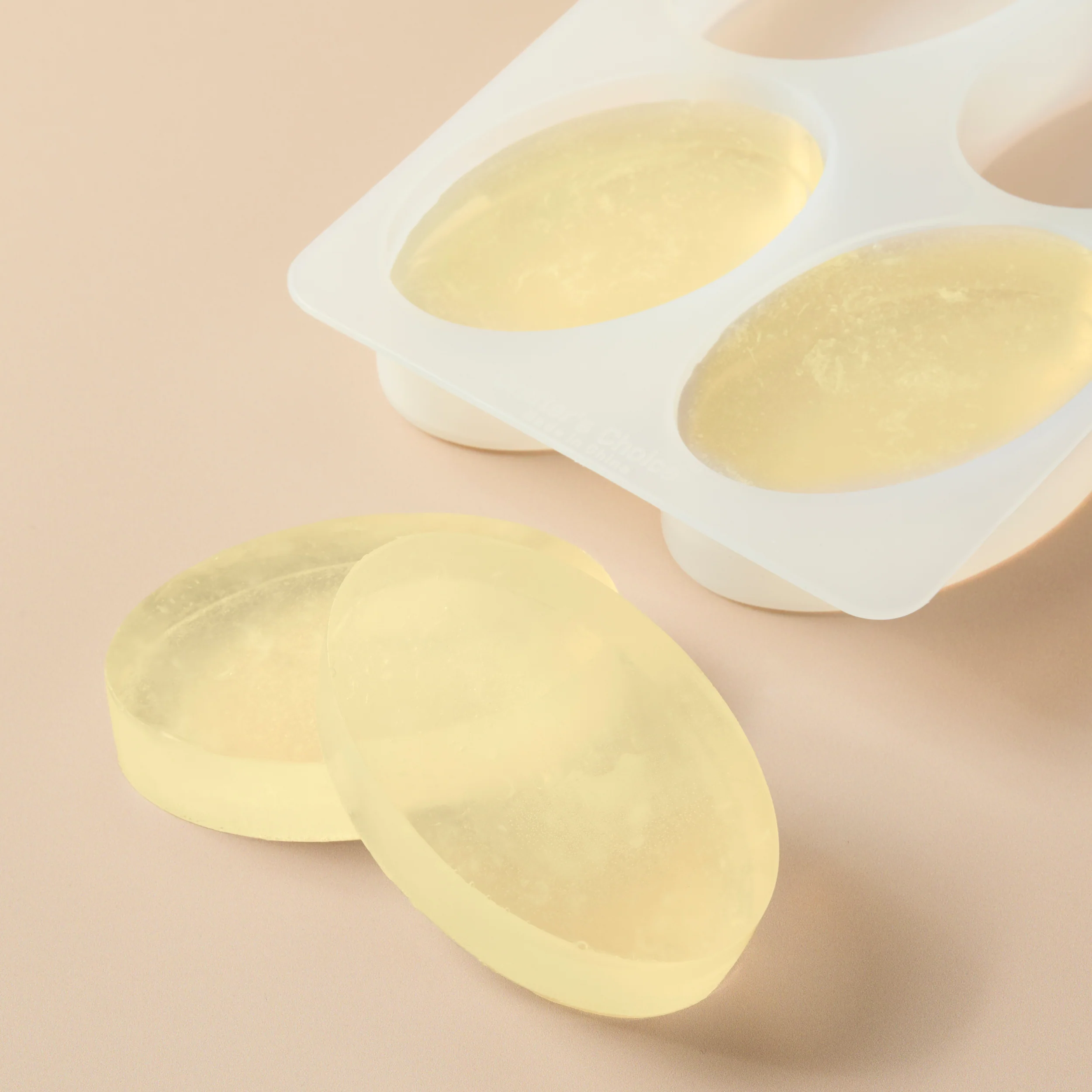 Premium Aloe & Olive Melt & Pour Soap Base - 2 lb Tray - Image 3